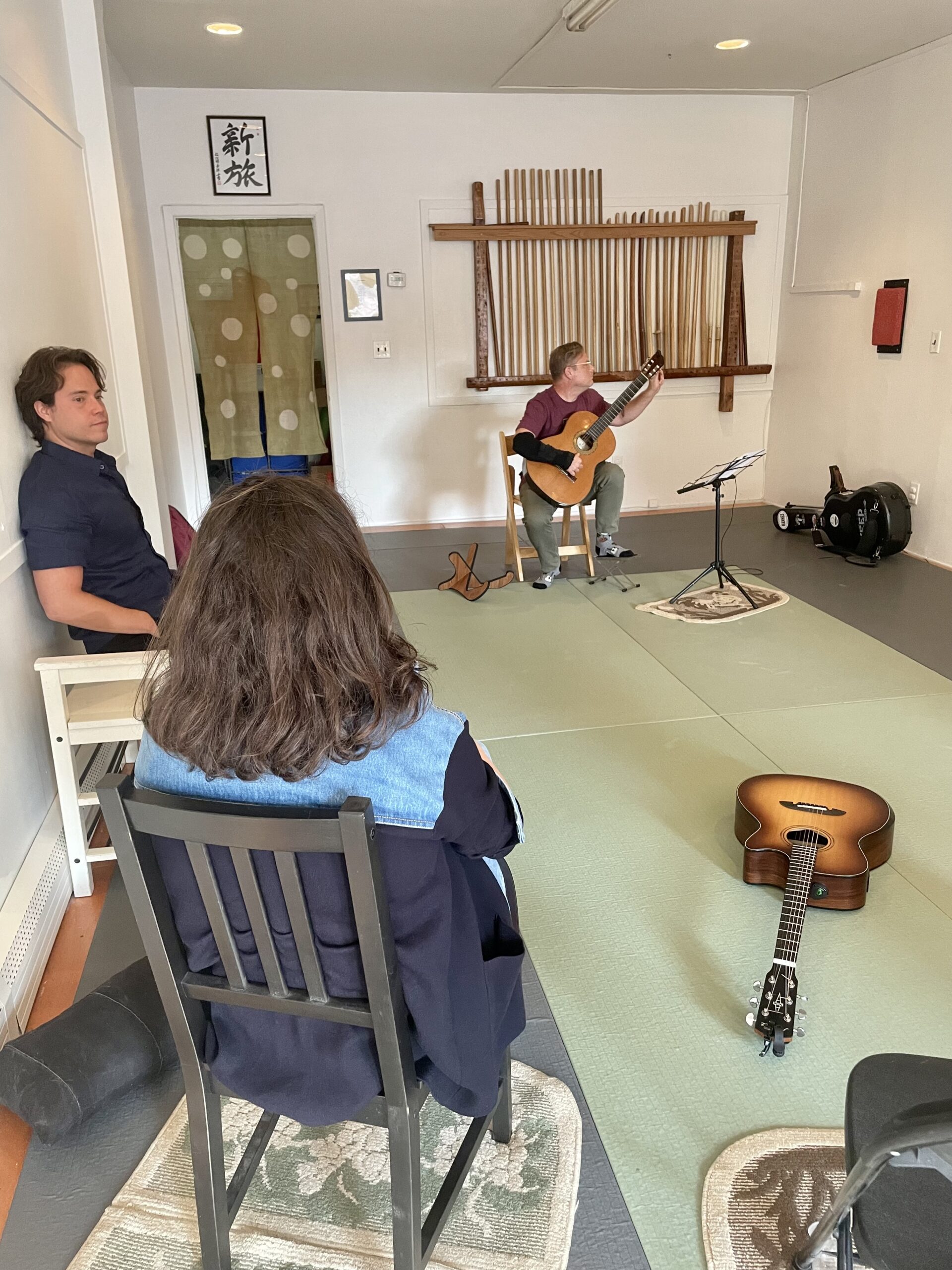 DalMaestro Student Performing at Open Mic