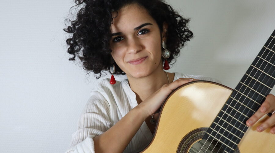 Welcome to our new guitar faculty Anna!